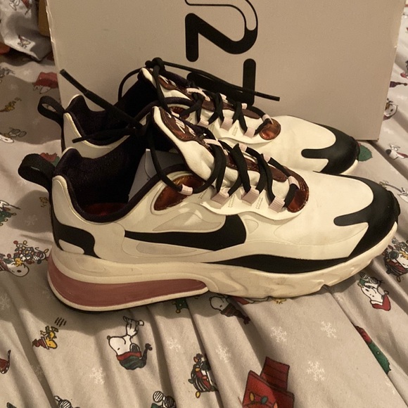 Nike air 270 react 8.5 - Picture 2 of 4